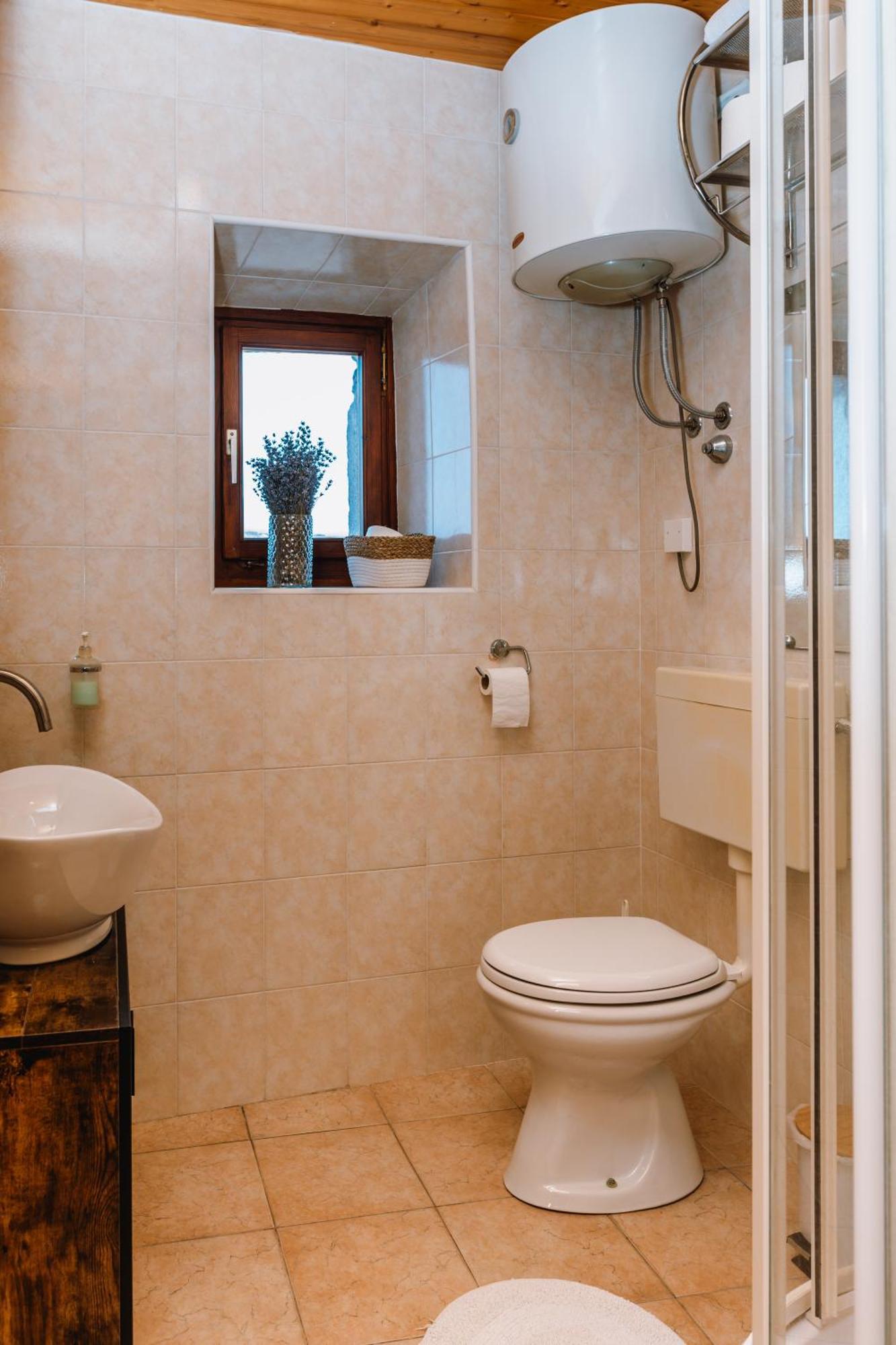 Apartment Valetovi Štanjel エクステリア 写真